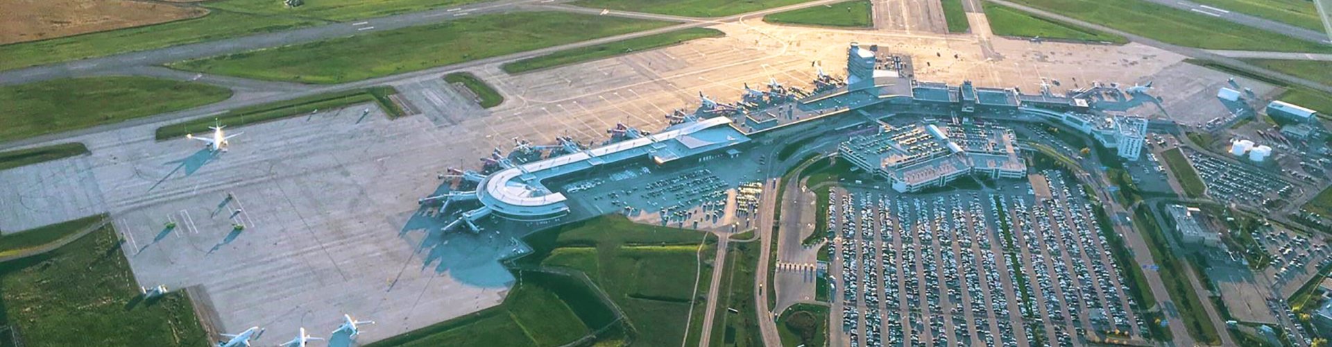 Edmonton Intl Airport surroundings at sunset