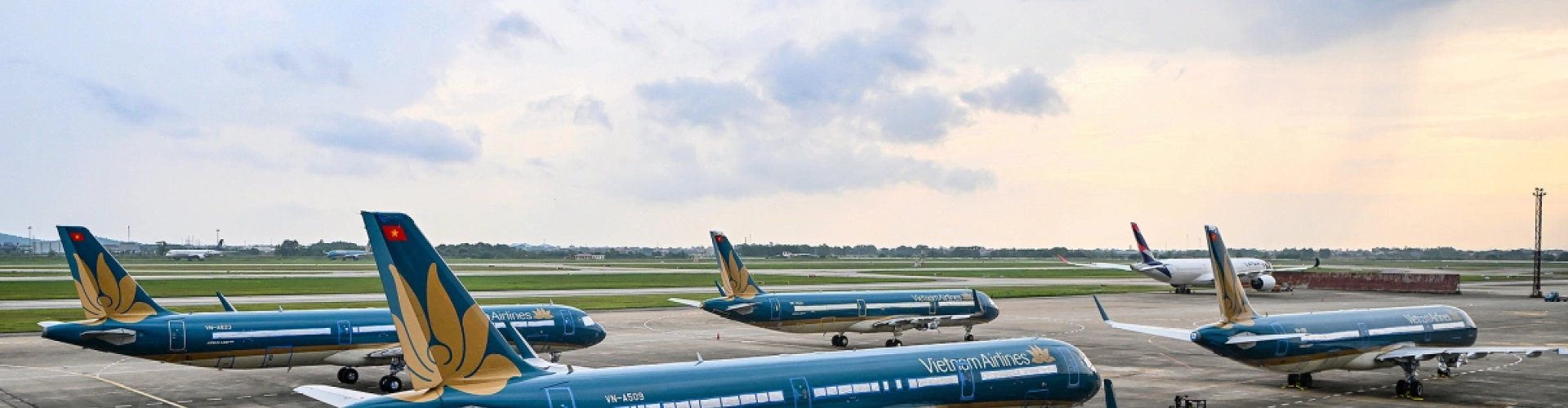 Noi Bai Airport, VN