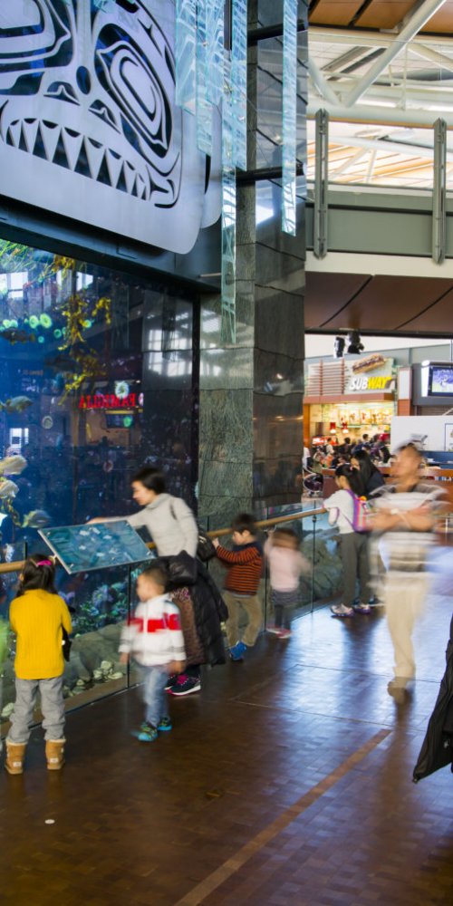 Vancouver Airport hotel shuttle bus